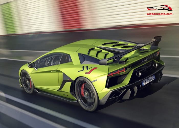 Giá xe Lamborghini Aventador SVJ